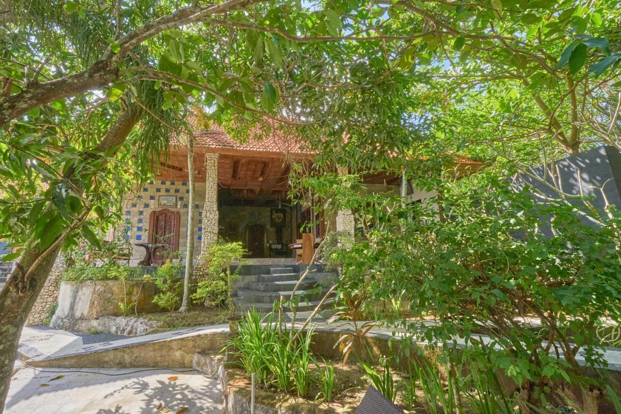 The Uluwatu Estate Hotel Pecatu Exterior foto
