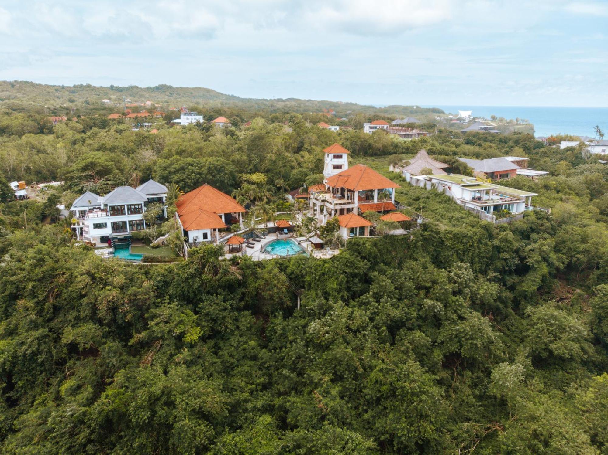The Uluwatu Estate Hotel Pecatu Exterior foto