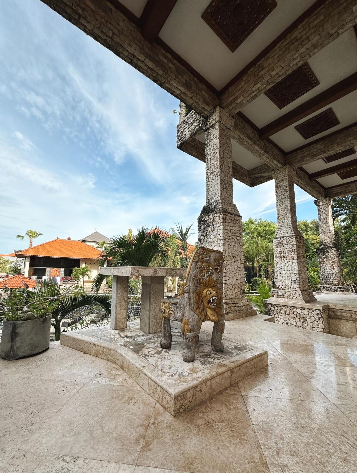The Uluwatu Estate Hotel Pecatu Exterior foto